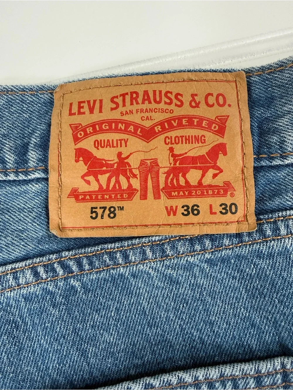 Levi's Men's Straight Leg Jeans in Blue Denim